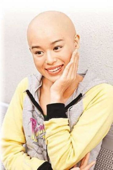 Hồ Hạnh Nhi xuống tóc trong bộ phim The Gateau Affairs, rồi tự thấy mình trông khủng khiếp như con ma. Hồ Hạnh Nhi xuống tóc trong bộ phim The Gateau Affairs, rồi tự thấy mình trông khủng khiếp như con ma.