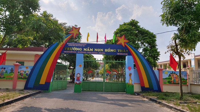 Phụ huynh cho rằng, Trường mầm non Hồng Thái thu nhiều khoản chưa hợp lý, có dấu hiệu của việc lạm thu (Ảnh: Lã Tiến) Phụ huynh cho rằng, Trường mầm non Hồng Thái thu nhiều khoản chưa hợp lý, có dấu hiệu của việc lạm thu (Ảnh: Lã Tiến)