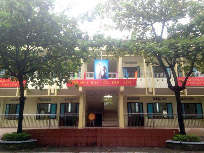 Trường tiểu học Cẩm Thạch, nơi xảy ra sự việc (Ảnh: CTV) Trường tiểu học Cẩm Thạch, nơi xảy ra sự việc (Ảnh: CTV)