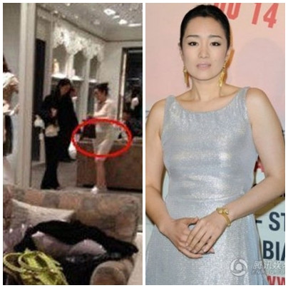 Củng Lợi xuất hiện với bụng lùm xùm tại một shop thời trang và khéo léo dùng tay che mỗi khi xuất hiện trước báo giới. Củng Lợi xuất hiện với bụng lùm xùm tại một shop thời trang và khéo léo dùng tay che mỗi khi xuất hiện trước báo giới.