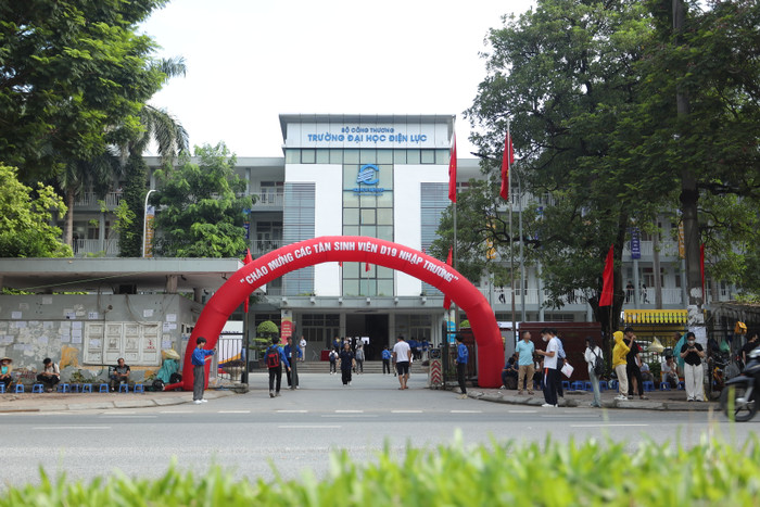 Trường Đại học Điện lực dự kiến làm thủ tục nhập học cho hơn 4000 sinh viên trong 3 ngày từ 26 đến 28/8. Ảnh: NTCC. HIEU2707.JPG