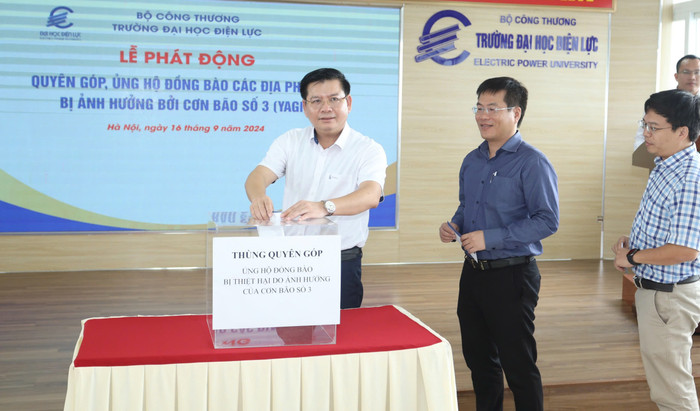 Trường Đại học Điện lực phát động quyên góp ủng hộ đồng bào bị ảnh hưởng cơn bão số 3. Ảnh: NTCC. Trường Đại học Điện lực phát động quyên góp ủng hộ đồng bào bị ảnh hưởng cơn bão số 3. Ảnh: NTCC.