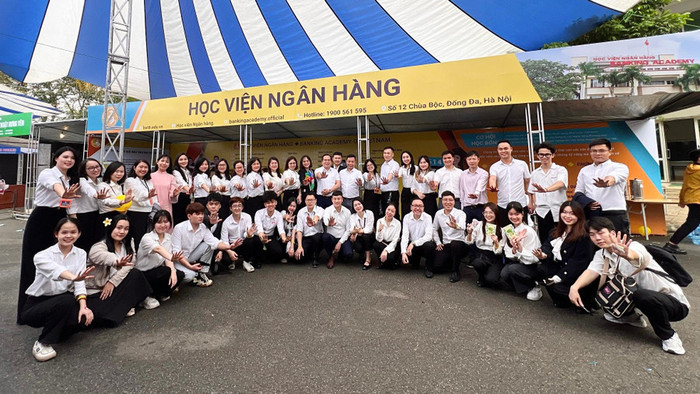 Học viện Ngân hàng xác định bảo đảm kiểm định chất lượng giáo dục là nhiệm vụ quan trọng trong Chiến lược phát triển nhân lực chất lượng cao lĩnh vực Tài chính - Kinh doanh. Ảnh: NTCC. Học viện Ngân hàng xác định bảo đảm kiểm định chất lượng giáo dục là nhiệm vụ quan trọng trong Chiến lược phát triển nhân lực chất lượng cao lĩnh vực Tài chính - Kinh doanh. Ảnh: NTCC.