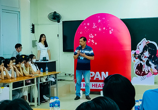 Tiến sĩ Trần Thái Phúc phát biểu tại buổi trao học bổng cho chương trình đào tạo ngành Điều dưỡng tiếng Nhật Bản, Trường Đại học Y Dược Thái Bình. Ảnh: NVCC. Tiến sĩ Trần Thái Phúc phát biểu tại buổi trao học bổng cho chương trình đào tạo ngành Điều dưỡng tiếng Nhật Bản, Trường Đại học Y Dược Thái Bình. Ảnh: NVCC.