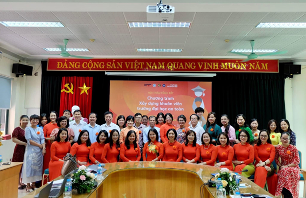 Đội ngũ giảng viên Khoa Tâm lý – Giáo dục, Trường Đại học Sư phạm Hà Nội. Ảnh: NVCC. Picture7.png