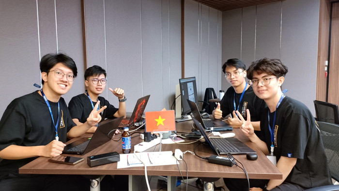 Sinh viên Đại học Bách khoa Hà Nội tại cuộc thi Cyber Sea Game 2023. Ảnh: NVCC. 8725c89e-e0b7-469d-ae18-a5a35ab99f3d.jpeg
