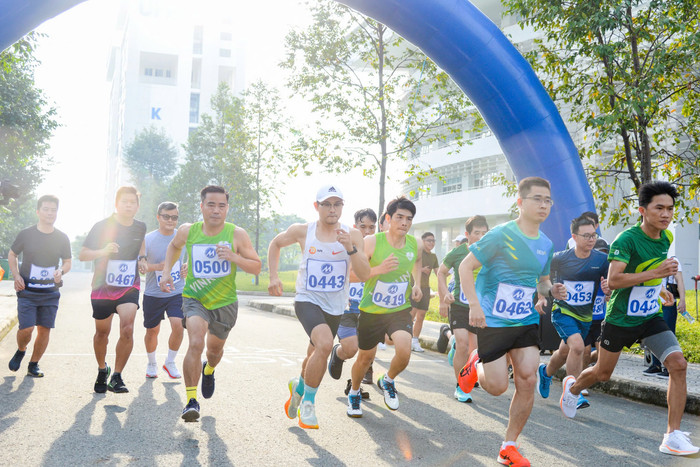 Hội thao là dịp tạo điều kiện giao lưu, học hỏi và tăng cường tinh thần đoàn kết giữa viên chức, người lao động của các đơn vị trong ngành Tài chính trên địa bàn Thành phố Hồ Chí Minh. Ảnh: NTCC. 9d1ca9da-3aa6-4703-bc41-74cbf2aeaf49.jpg