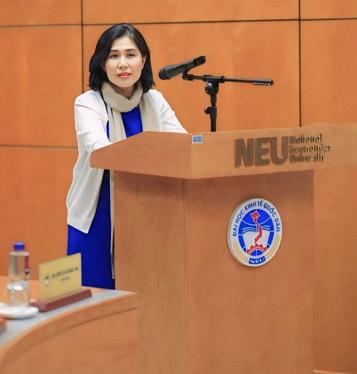 Phó Giáo sư, Tiến sĩ Vũ Hoàng Ngân - Trưởng Khoa Kinh tế và Quản lý Nguồn nhân lực, Trường Đại học Kinh tế Quốc dân. Ảnh: NVCC. IMG_7626.JPG