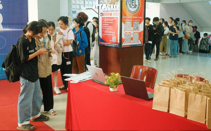Sinh viên tham gia hoạt động học thuật tại Trường Đại học Kinh tế - Luật, Đại học Quốc gia Thành phố Hồ Chí Minh do doanh nghiệp tài trợ tổ chức vừa qua. Ảnh: NVCC. af131b317343d21d8b52.jpg