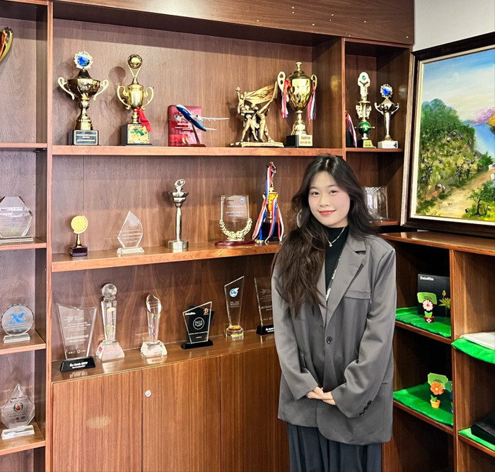 Nguyễn Thị Hà - nhân viên của Deloitte, một trong những tổ chức trong khối "Big 4" cung cấp các dịch vụ kiểm toán chuyên nghiệp và lớn nhất thế giới. Ảnh: NVCC. Nguyễn Thị Hà - nhân viên của Deloitte, một trong những tổ chức trong khối "Big 4" cung cấp các dịch vụ kiểm toán chuyên nghiệp và lớn nhất thế giới. Ảnh: NVCC.