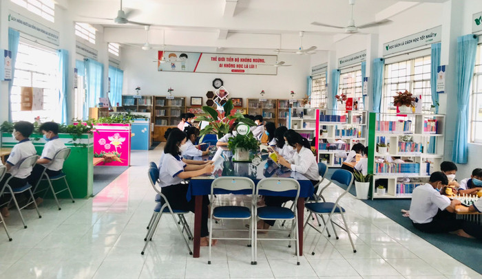 Ảnh minh họa. 1_ HS đọc sách tại Thư viện.jpg