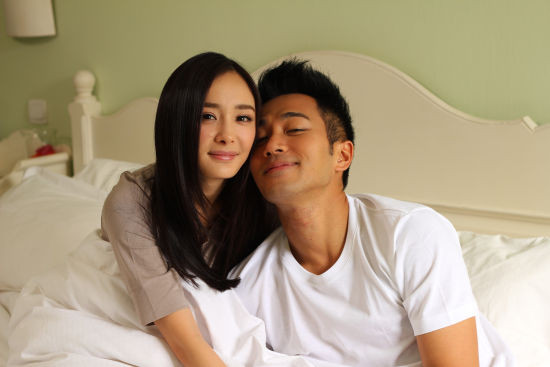 Dương Mịch - Lưu Khải Uy đóng cặp trong bộ phim Đêm hè trong vắt. Dương Mịch - Lưu Khải Uy đóng cặp trong bộ phim Đêm hè trong vắt.