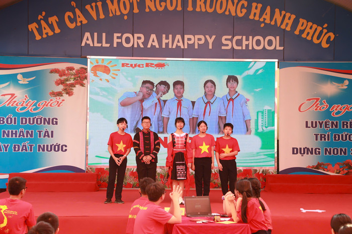 Tiết dạy được thể hiện thông qua cuộc thi với 3 đội chơi (Ảnh: LT) GDVN_cd-thcs-le-chan-8.jpg
