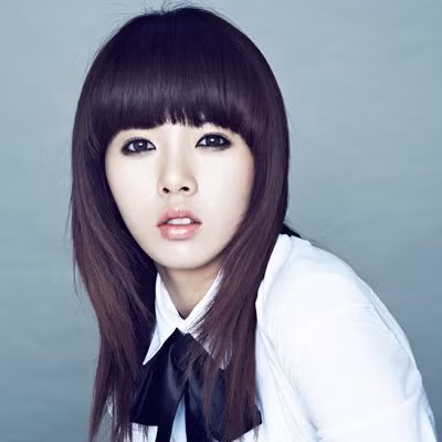 Đôi mắt của Hyun A cũng rất đẹp: to và long lanh. Xem thêm: 9X thời nay cá tính, điệu- đẹp như thế nào?