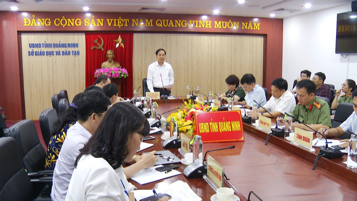 Ông Đặng Huy Hậu, Phó Chủ tịch Thường trực Ủy ban nhân dân tỉnh Quảng Ninh quán triệt công tác tổ chức kỳ thi tốt nghiệp Trung học phổ thông năm 2020 trên địa bàn tỉnh. (Ảnh: CTV)