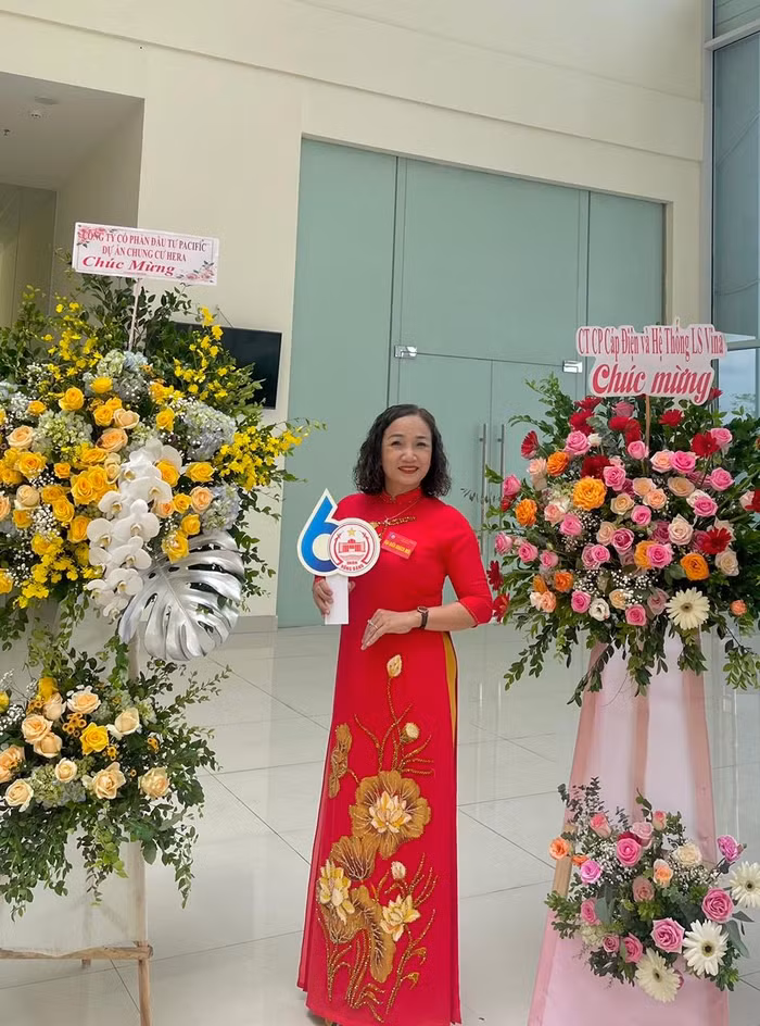 Cô giáo Trần Thị Khương dành những năm tháng tuổi trẻ để theo đuổi ước mơ trở thành cô giáo mầm non (Ảnh: NVCC)