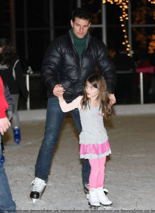 Bộ trang phục mang đậm chất khiêu vũ, thể thao, vừa đẹp vừa tiện lợi.