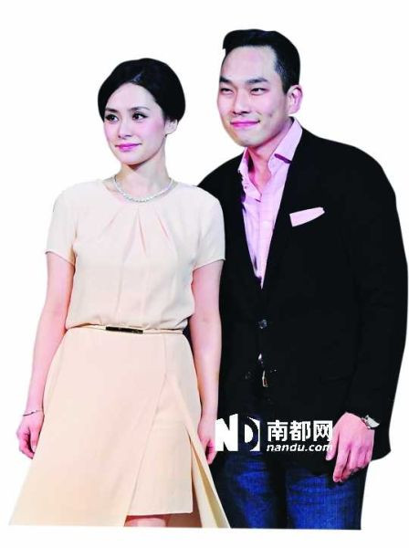 Chung Hân Đồng bên cạnh bạn trai Hàn Quốc Tyler Kwon. Chung Hân Đồng bên cạnh bạn trai Hàn Quốc Tyler Kwon.