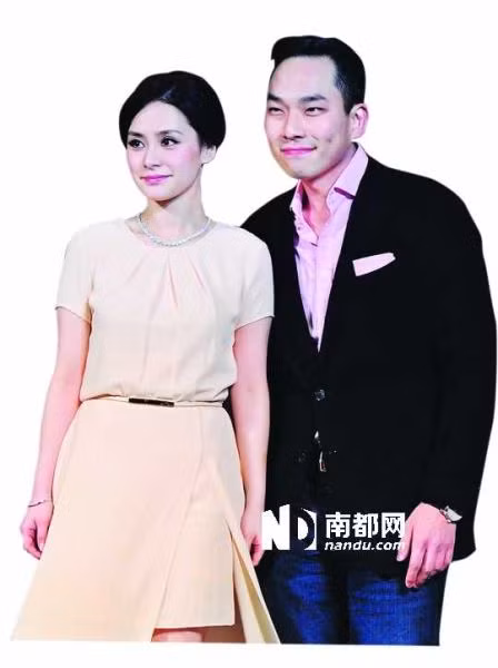 Chung Hân Đồng bên cạnh bạn trai Hàn Quốc Tyler Kwon.