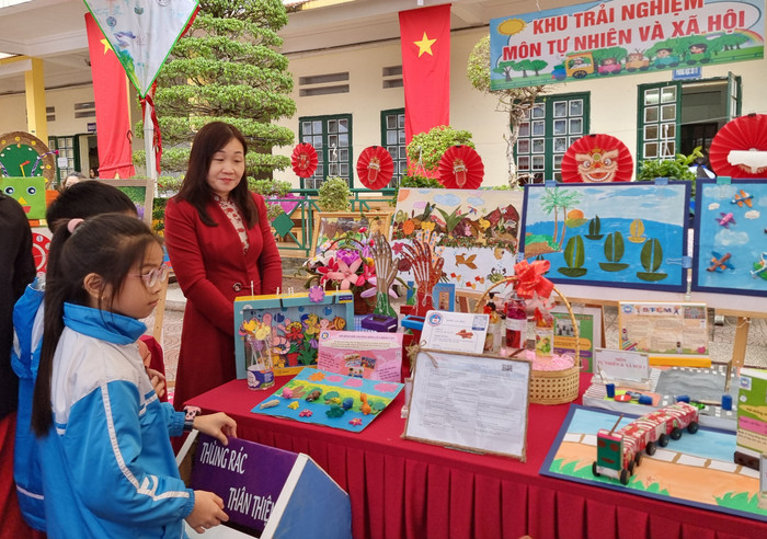 Không gian STEM tại hội thảo (Ảnh: LT) Không gian STEM tại hội thảo (Ảnh: LT)