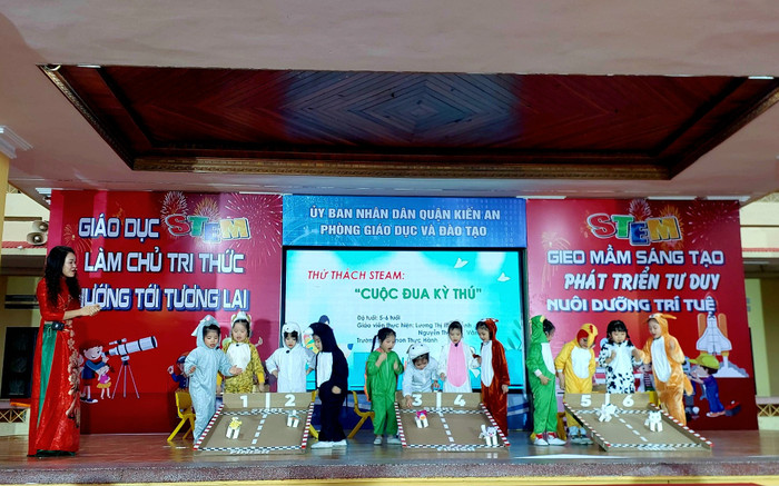 Bậc học mầm non quận Kiến An vận dụng hiệu quả giáo dục STEAM vào trong giảng dạy (Ảnh: LT) Bậc học mầm non quận Kiến An vận dụng hiệu quả giáo dục STEAM vào trong giảng dạy (Ảnh: LT)