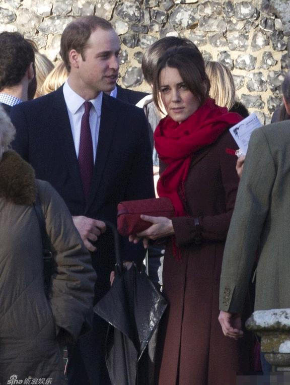 Đầu tháng 12, hoàng gia Anh đã chính thức ra công bố về việc công nương Anh đã có “long thai” với hoàng tử William sau tuần trăng mật nhân chuyến công du tới các nước châu Á Thái Bình Dương kỷ niệm 60 năm ngày nữ hoàng Anh Elizabeth lên ngôi.