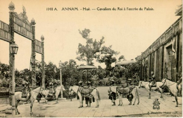 Đội mã binh của triều đình nhà Nguyễn. Đội mã binh của triều đình nhà Nguyễn.