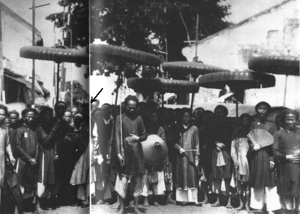 Quan Tổng đốc Hà Nội năm 1885. Quan Tổng đốc Hà Nội năm 1885.