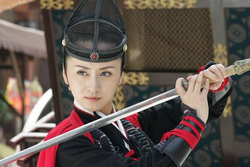 Lưu Thiêm Nguyệt vai Hạ Lăng Sương trong “Đại Đường lưu hiệp truyền kỳ”. Lưu Thiêm Nguyệt vai Hạ Lăng Sương trong “Đại Đường lưu hiệp truyền kỳ”.