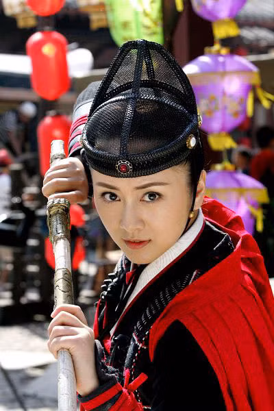 Lưu Thiêm Nguyệt vai Hạ Lăng Sương trong “Đại Đường lưu hiệp truyền kỳ”.