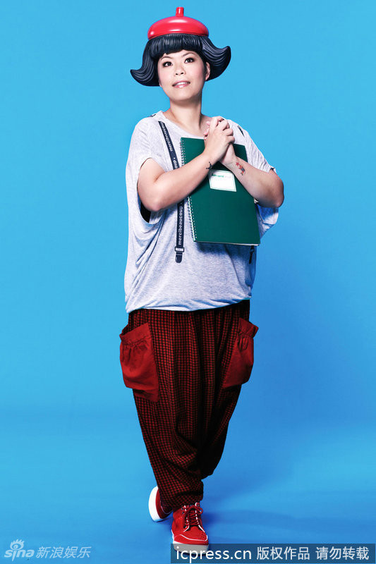 Lâm Nhị Vấn trong tạo hình cô em gái Chaiko của Chaien lồi rốn. Lâm Nhị Vấn trong tạo hình cô em gái Chaiko của Chaien lồi rốn.