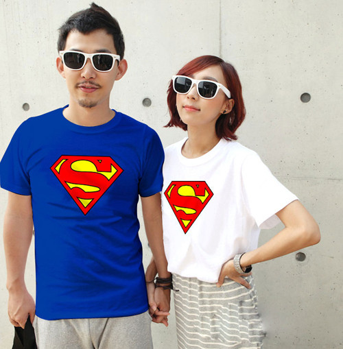 Bộ đôi "siêu nhân", nhìn xem, làm sao chàng bỏ tay, rời khỏi "một nửa siêu nhân" của mình được? (Ảnh: HB) Chúc bạn chọn được style ưng ý và luôn hạnh phúc với tình yêu của mình. Xem thêm: Cặp đôi hoàn hảo siêu dễ thương hè này