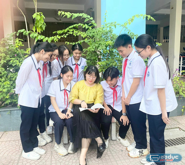 Cô giáo Hứa Thanh Mai - Phó Hiệu trưởng Trường Trung học cơ sở Ngô Quyền. Ảnh: NVCC gdvn-hua-thanh-mai-2-8478.jpg