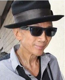 Khuôn mặt hốc hác và nhăn nheo của đại gia đồng tính. Ảnh. Sina.