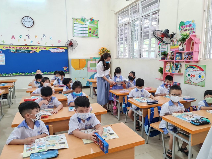 Học sinh Hải Phòng tựu trường sớm nhất vào ngày 1/9/2021 (Ảnh: LT)