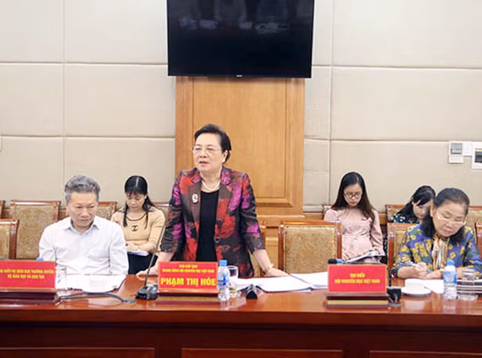Bà Phạm Thị Hòe, Phó Chủ tịch Trung ương Hội Khuyến học Việt Nam mong muốn Hải Phòng tiếp tục nằm trong tốp đầu của cả nước về xây dựng xã hội học tập. (Ảnh: CTV)