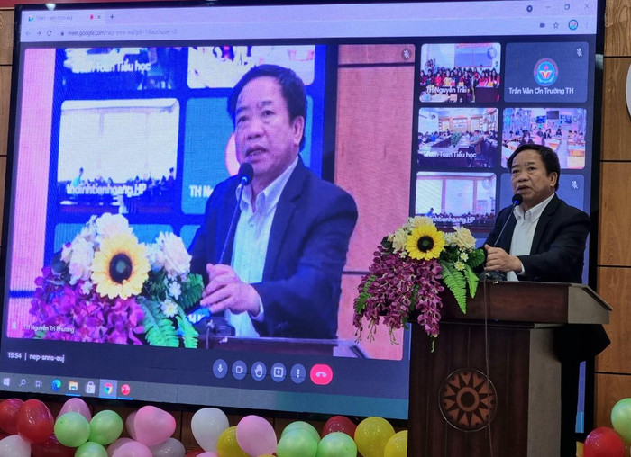 Ông Vũ Văn Trà – Phó Giám đốc Sở Giáo dục và Đào tạo Hải Phòng nhấn mạnh tầm quan trọng của việc áp dụng giáo dục STEM (Ảnh: Phương Linh) Ông Vũ Văn Trà – Phó Giám đốc Sở Giáo dục và Đào tạo Hải Phòng nhấn mạnh tầm quan trọng của việc áp dụng giáo dục STEM (Ảnh: Phương Linh)