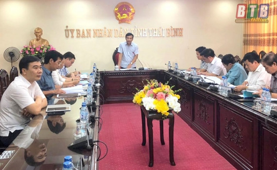 Ông Đặng Trọng Thăng, Chủ tịch Ủy ban nhân dân tỉnh Thái Bình chủ trì nghe báo cáo đề án thực hiện cơ chế tự chủ của Trường Cao đẳng y tế Thái Bình. (Ảnh: Báo Thái Bình) Ông Đặng Trọng Thăng, Chủ tịch Ủy ban nhân dân tỉnh Thái Bình chủ trì nghe báo cáo đề án thực hiện cơ chế tự chủ của Trường Cao đẳng y tế Thái Bình. (Ảnh: Báo Thái Bình)