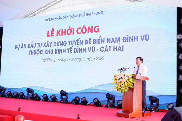 Ông Nguyễn Đức Thọ - Phó chủ tịch Uỷ ban nhân dân thành phố Hải Phòng phát biểu tại lễ khởi công (Ảnh: CTV) Ông Nguyễn Đức Thọ - Phó chủ tịch Uỷ ban nhân dân thành phố Hải Phòng phát biểu tại lễ khởi công (Ảnh: CTV)