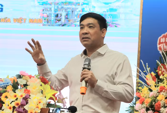 _GDVN thầy Long.jpg