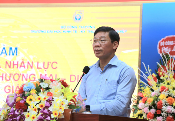 Phó giáo sư, Tiến sĩ Nguyễn Xuân Hoàn - Chủ nhiệm Câu lạc bộ khối trường đại học, cao đẳng thuộc Bộ Công Thương. Ảnh: Lã Tiến _gdvn thầy Hoàn.jpg