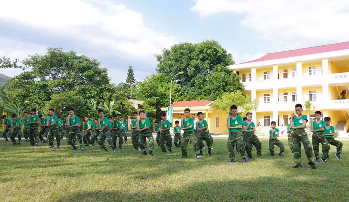 Giờ học võ của các chiến sĩ nhí (Ảnh: Văn Đảm) Giờ học võ của các chiến sĩ nhí (Ảnh: Văn Đảm)
