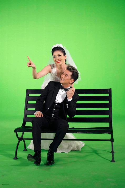 "Có quá nhiều khó khăn, Quyên biết trước được điều đó, bởi vậy đã nhiều năm rồi cứ chuẩn bị , chần chừ rồi hoãn lại và đến thời điểm này Quyên nghĩ chắc chắn "Q Show" sẽ thực hiện rất tốt rất hoàn hảo để đền đáp tình cảm khán giả dành cho mình hơn 15 năm qua”, Lệ Quyên cho biết thêm.