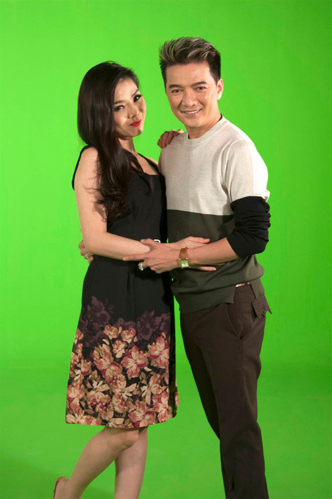 Được biết trên sân khấu liveshow của Lệ Quyên, Đàm Vĩnh Hưng sẽ làm chú rể. Thế nên việc chụp ảnh trước để giúp hai người tự nhiên hơn khi hóa thân thành cặp tình nhân hạnh phúc.