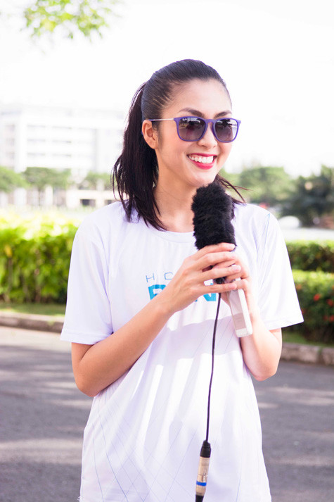 Tăng Thanh Hà thể hiện khả năng làm "tổng chỉ huy" của mình trong buổi tập cuối cùng chuẩn bị cho giải chạy sẽ diễn ra vào ngày 8/12. Tăng Thanh Hà thể hiện khả năng làm "tổng chỉ huy" của mình trong buổi tập cuối cùng chuẩn bị cho giải chạy sẽ diễn ra vào ngày 8/12.