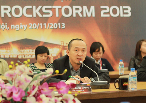 Nhạc sĩ Quốc Trung tiếp tục làm tổng đạo diễn chương trình Rock Storm 2013 Nhạc sĩ Quốc Trung tiếp tục làm tổng đạo diễn chương trình Rock Storm 2013