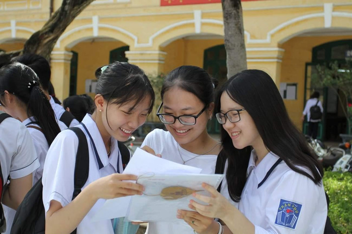 Để bảo đảm an toàn phòng chống dịch, Hải Phòng sẽ tổ chức 2 đợt thi trung học phổ thông năm 2021 (Ảnh: Lã Tiến)