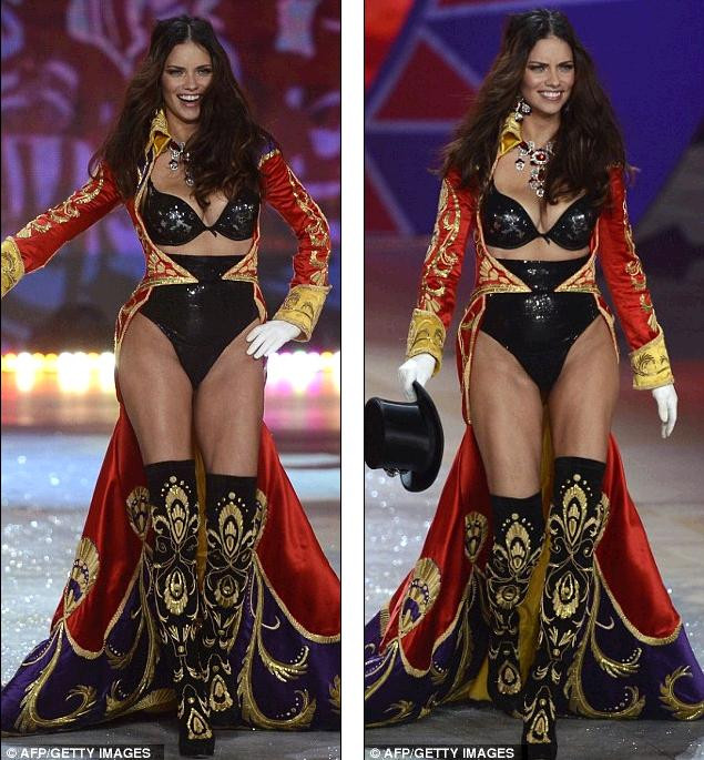 Bà mẹ hai con Adriana Lima Bà mẹ hai con Adriana Lima