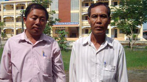 Hai ông Hoàng (trái) và Hiền - Ảnh: Tuấn Thành Hai ông Hoàng (trái) và Hiền - Ảnh: Tuấn Thành