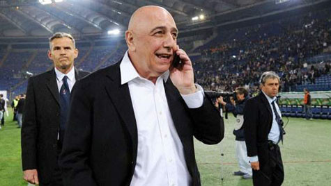 GĐĐH Galliani lên tiếng trấn an các cổ động viên Milan.